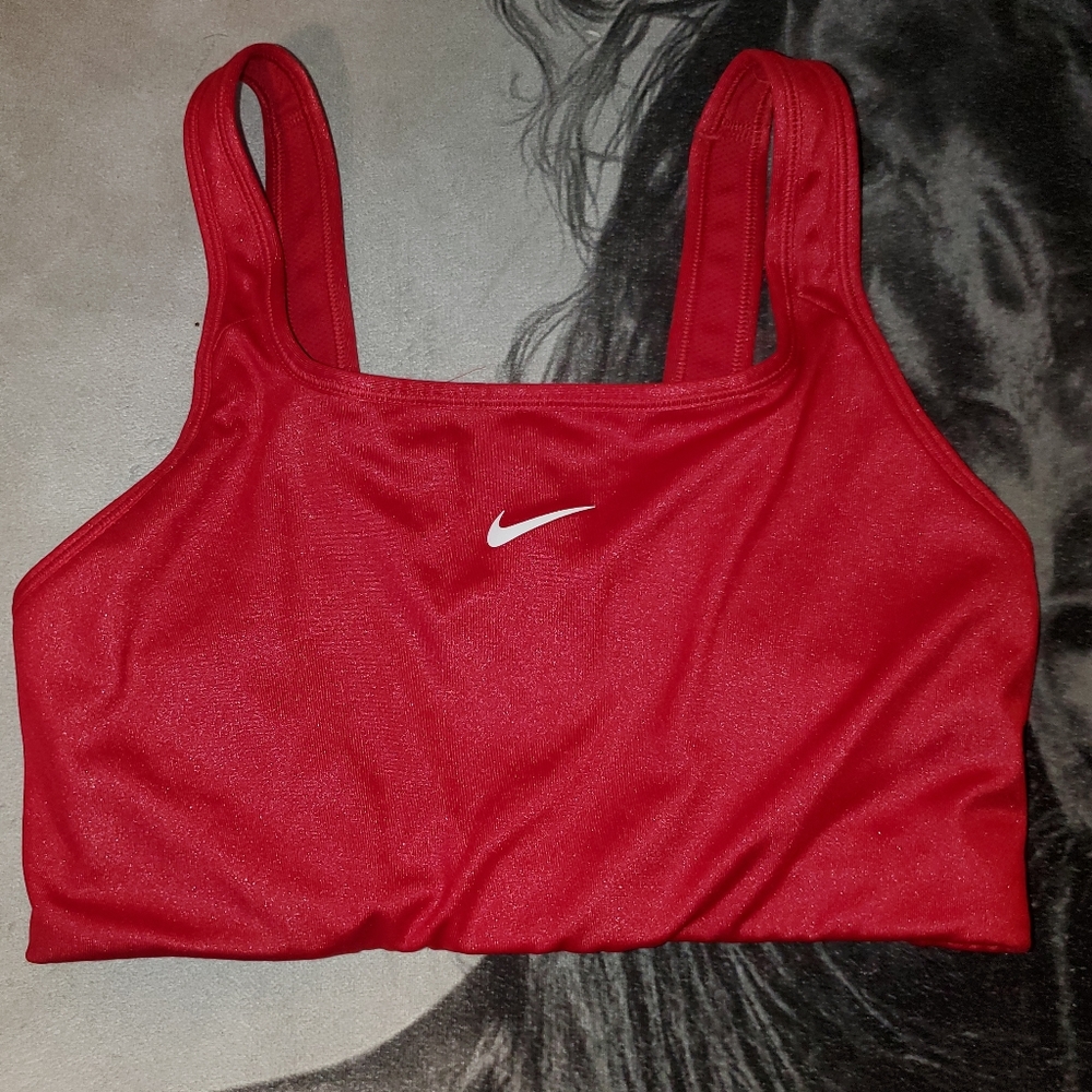 NEW w/out tags Nike sports bra ❤️
